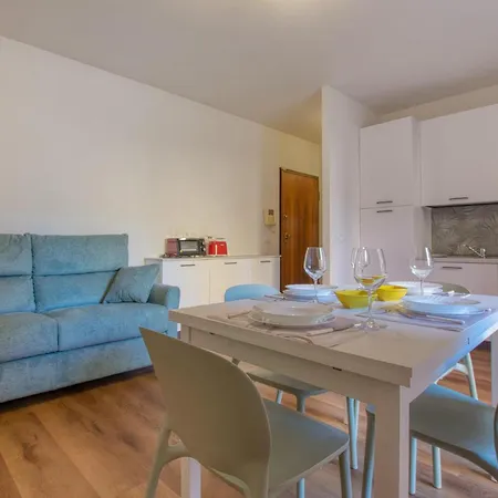 Apartmán 1 Bedroom Awesome In *